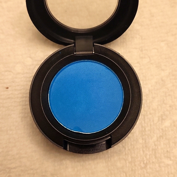 BUNDLE of SIX EUC MAC Eyeshadows - Picture 12 of 13